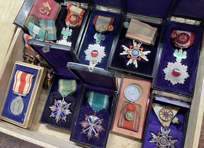 勲章　旧日本軍　装飾品　広島　査定買取